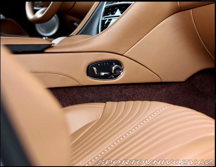 Aston Martin DB11 4.0 V8 2019