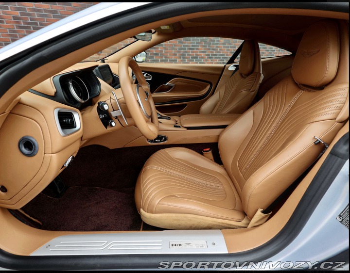 Aston Martin DB11 4.0 V8 2019