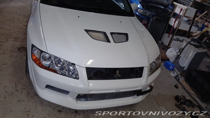 Mitsubishi Lancer EVO 7 JDM LHD pěkné 2001