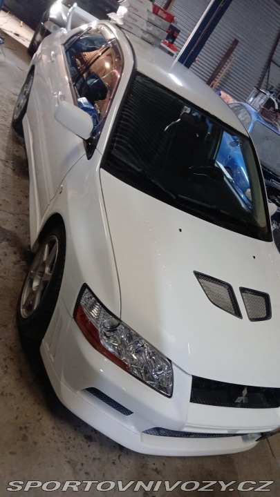 Mitsubishi Lancer EVO 7 JDM LHD pěkné bez koroz 2001