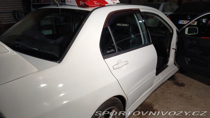 Mitsubishi Lancer EVO 7 JDM LHD pěkné bez koroz 2001