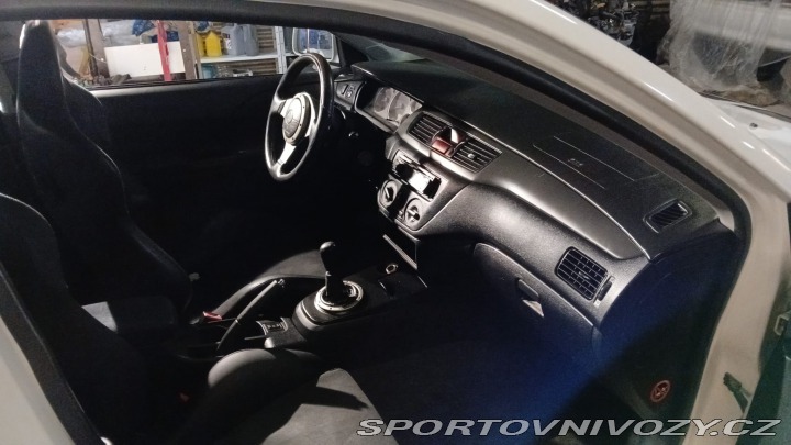 Mitsubishi Lancer EVO 7 JDM LHD pěkné 2001