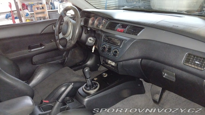 Mitsubishi Lancer EVO 7 JDM LHD pěkné bez koroz 2001