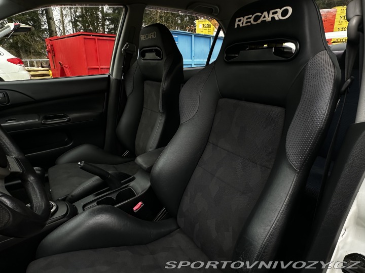Mitsubishi Lancer EVO 7 JDM LHD pěkné bez koroz 2001