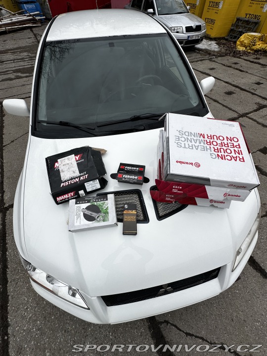 Mitsubishi Lancer EVO 7 JDM LHD pěkné bez koroz 2001
