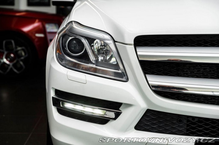 Mercedes-Benz Ostatní modely GL 450/Keyless/Kamera/Airmat 2015