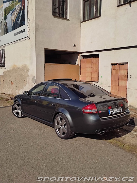 Audi RS6 Osobní 2003