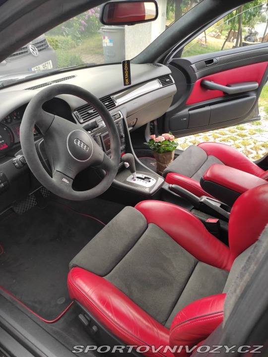 Audi RS6 Osobní 2003