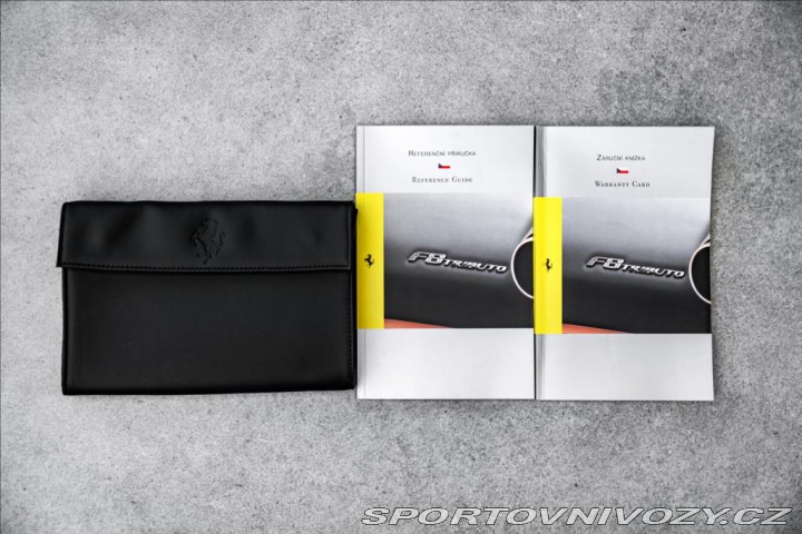 Ferrari F8 Tributo V8, lift, kamera, 2022