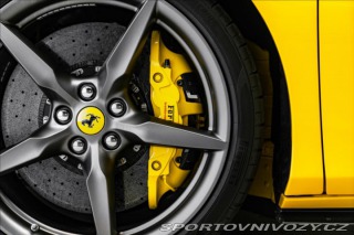 Ferrari F8 Tributo V8, lift, kamera, 2022