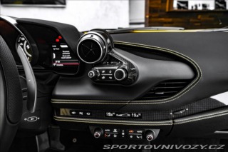 Ferrari F8 Tributo V8, lift, kamera, 2022