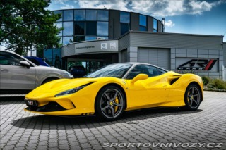 Ferrari F8 Tributo V8, lift, kamera, 2022
