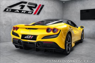 Ferrari F8 Tributo V8, lift, kamera, 2022