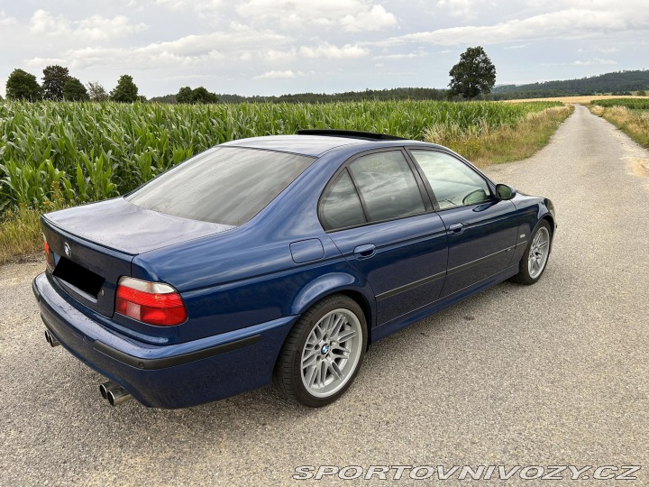 BMW M5 E39, avusblau, top servis 1999