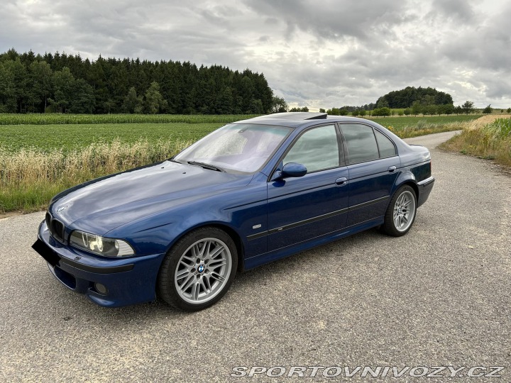 BMW M5 E39, avusblau, top servis 1999