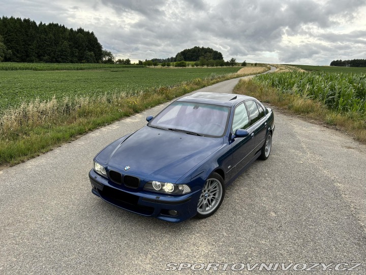 BMW M5 E39, avusblau, top servis 1999