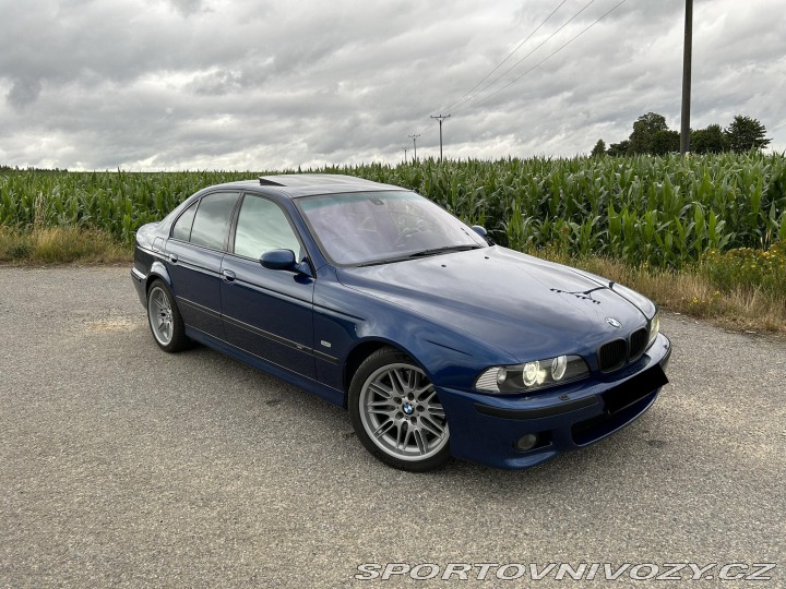 BMW M5 E39, avusblau, top servis 1999