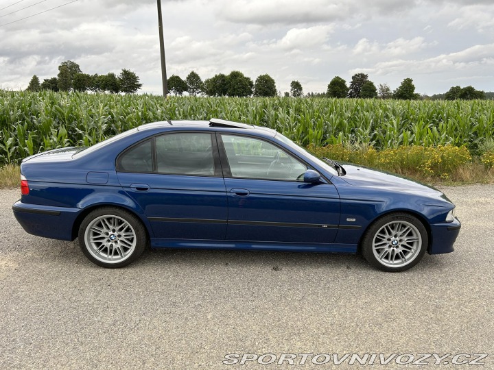 BMW M5 E39, avusblau, top servis 1999