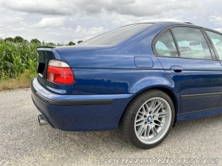 BMW M5 E39, avusblau, top servis 1999