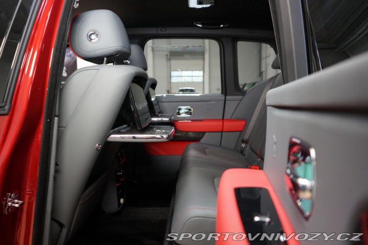 Rolls Royce Cullinan BlackBadge Bespoke 2022