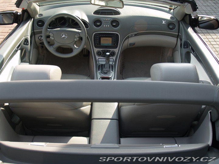 Mercedes-Benz SL 2004