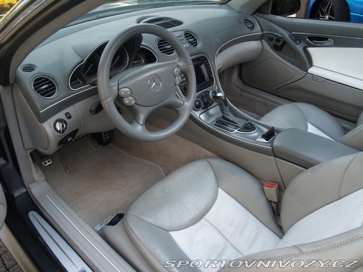 Mercedes-Benz SL 2004