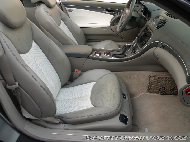 Mercedes-Benz SL 2004