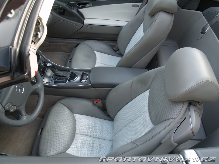 Mercedes-Benz SL 2004