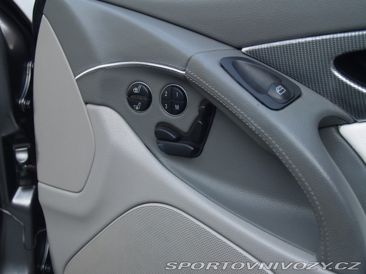 Mercedes-Benz SL 2004