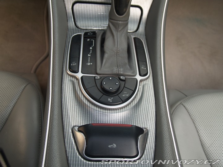 Mercedes-Benz SL 2004