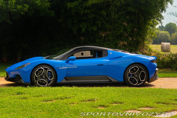 Maserati MC20 2022