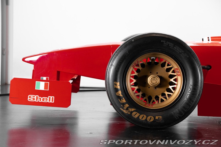 Ostatní značky Ostatní modely MAQUETTE FORMULA 1 F310-B 1997