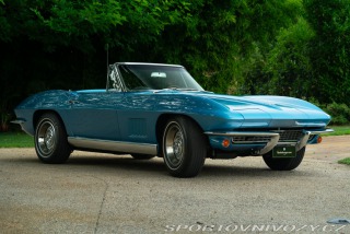 Chevrolet Corvette C2 STINGRAY