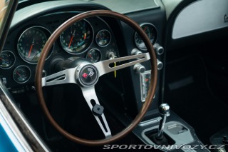 Chevrolet Corvette C2 STINGRAY 1967