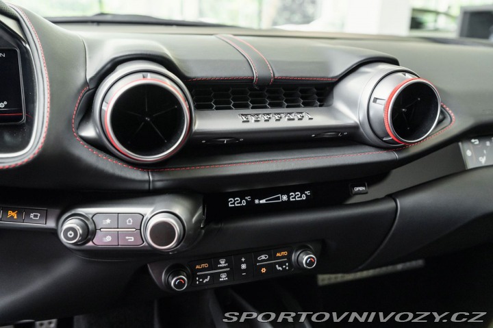 Ferrari 812 Superfast Rosso Corsa Met 1800