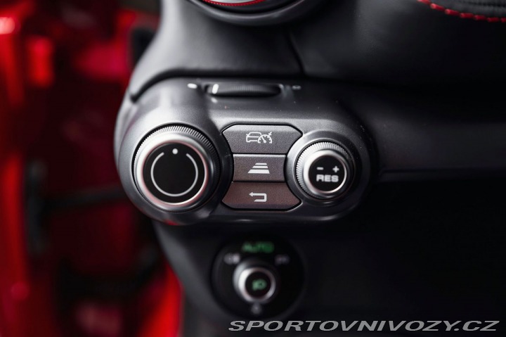 Ferrari 812 Superfast Rosso Corsa Met 1800