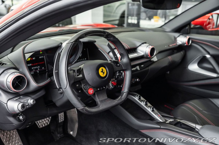 Ferrari 812 Superfast Rosso Corsa Met 1800