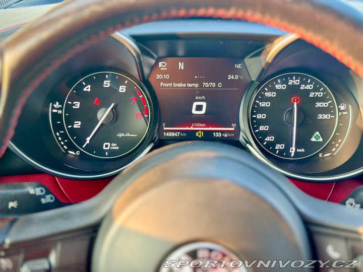 Alfa Romeo Giulia Quadrifoglio 2016