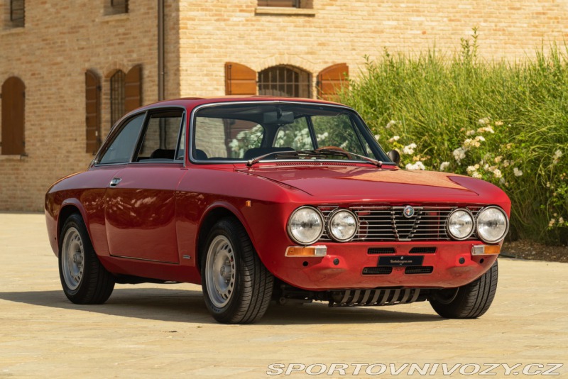 Alfa Romeo GT VELOCE