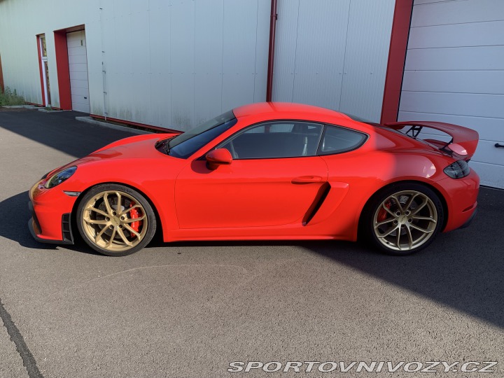 Porsche 718 Cayman GT4 Clubsport 2020