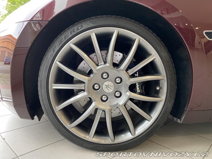 Maserati GranCabrio V8 323kw 2011