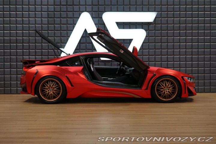 BMW i8 H/K ProtonicRed Laser HUD 2016