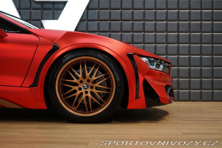 BMW i8 H/K ProtonicRed Laser HUD 2016