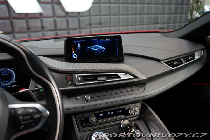BMW i8 H/K ProtonicRed Laser HUD 2016