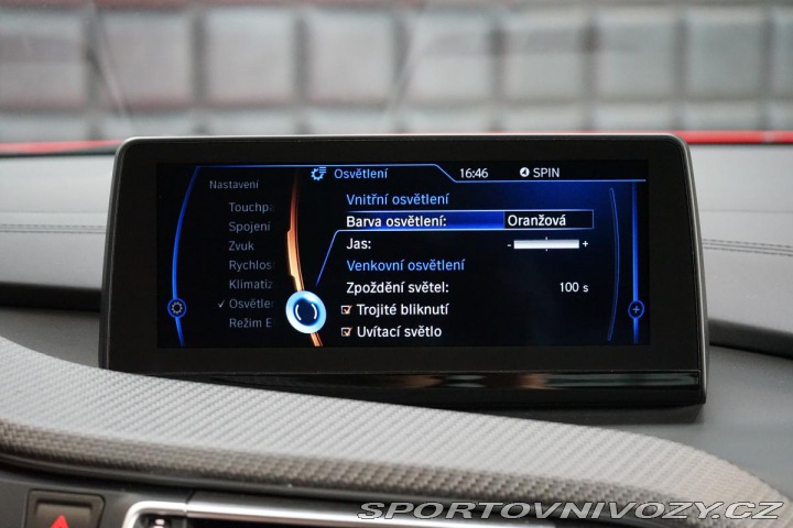 BMW i8 H/K ProtonicRed Laser HUD 2016