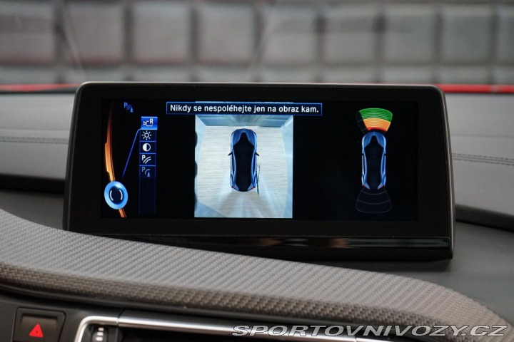 BMW i8 H/K ProtonicRed Laser HUD 2016