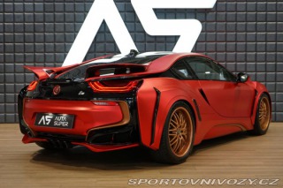 BMW i8 H/K ProtonicRed Laser HUD 2016