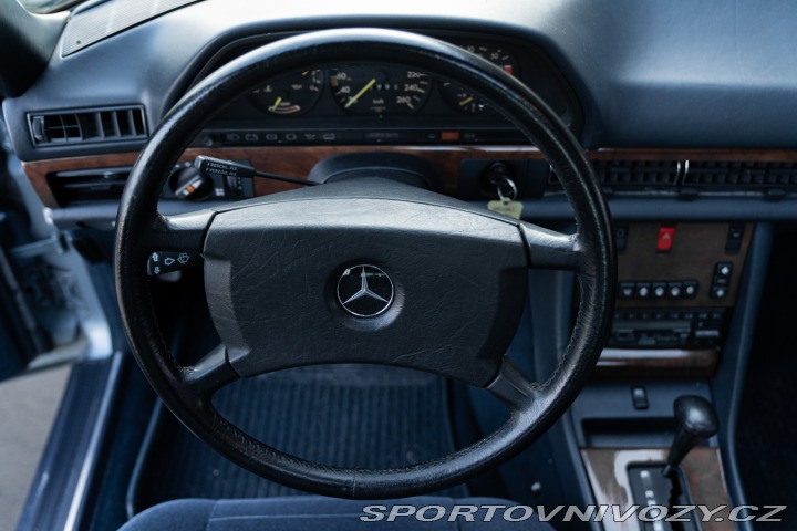 Mercedes-Benz Ostatní modely 560 SEC 1986