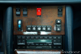 Mercedes-Benz Ostatní modely 560 SEC 1986