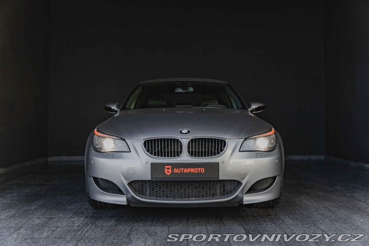 BMW M5 e60 104tkm R19 2006